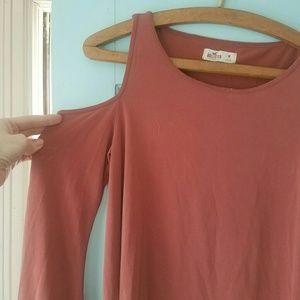 Hollister open-shoulder long-sleeved top